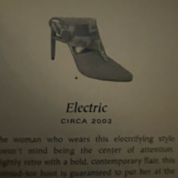 Just the Right Shoe by Raine - Picture 14 of 15